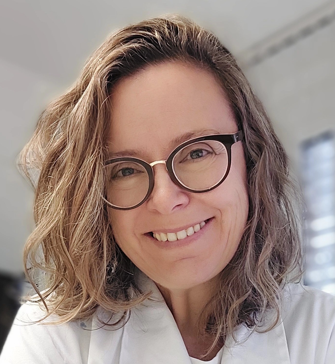 https://szkklmkongres.si.laboratorijska-medicina.si/2026/Slika_Nina_Karakas1.jpg